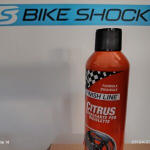 sgrassante spray finish line